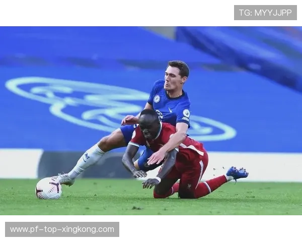 切尔西替补锋线在关键时刻攻破对手大门